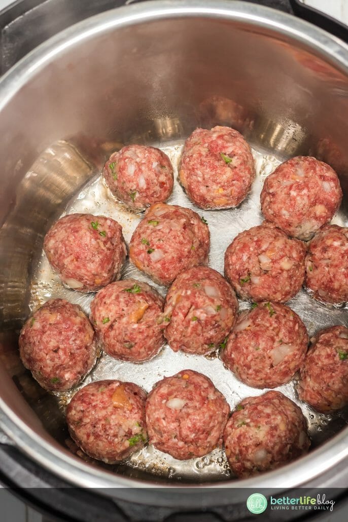 My Instant Pot Meatballs are full of delicious flavor, jam packed with a unique blend of spices like garlic powder, red pepper flakes and Italian seasoning. They’re so easy to make and your family will absolutely adore them!
