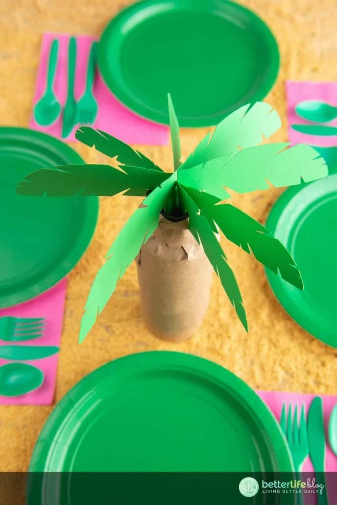 This Palm Tree Centerpiece is the perfect addition for your upcoming luau-themed party. What’s best is that it’s made using the oh-so-impressive Cricut machine. Follow my easy steps so you can DIY this cute paper craft yourself!