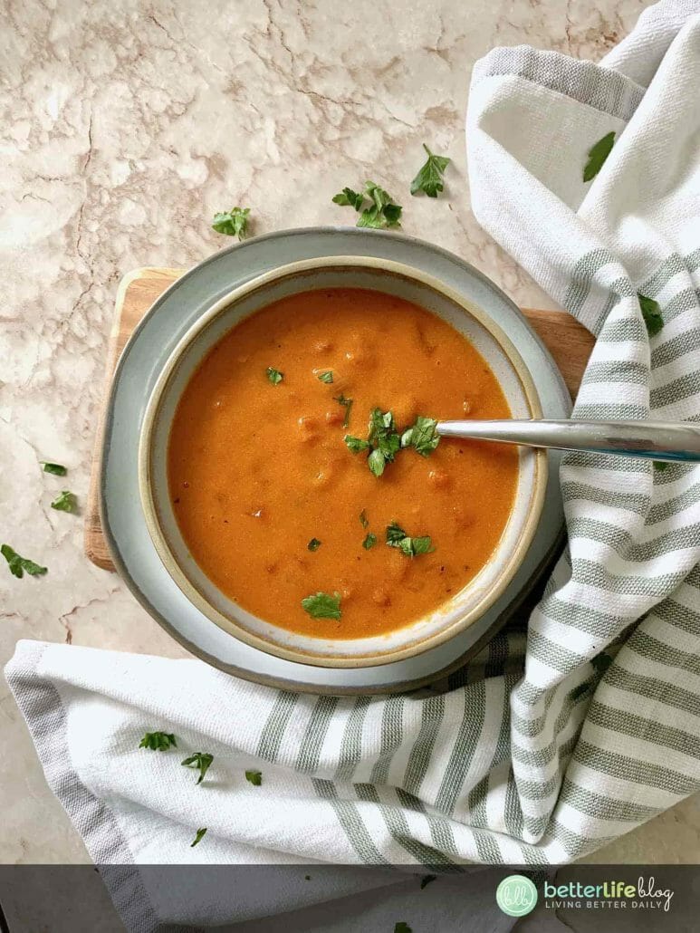 Tomato soup and grilled cheese are classics in the comfort food category. My Instant Pot Tomato Soup with Grilled Cheese Croutons is one for the books! You won’t even believe how easy it is to whip up.