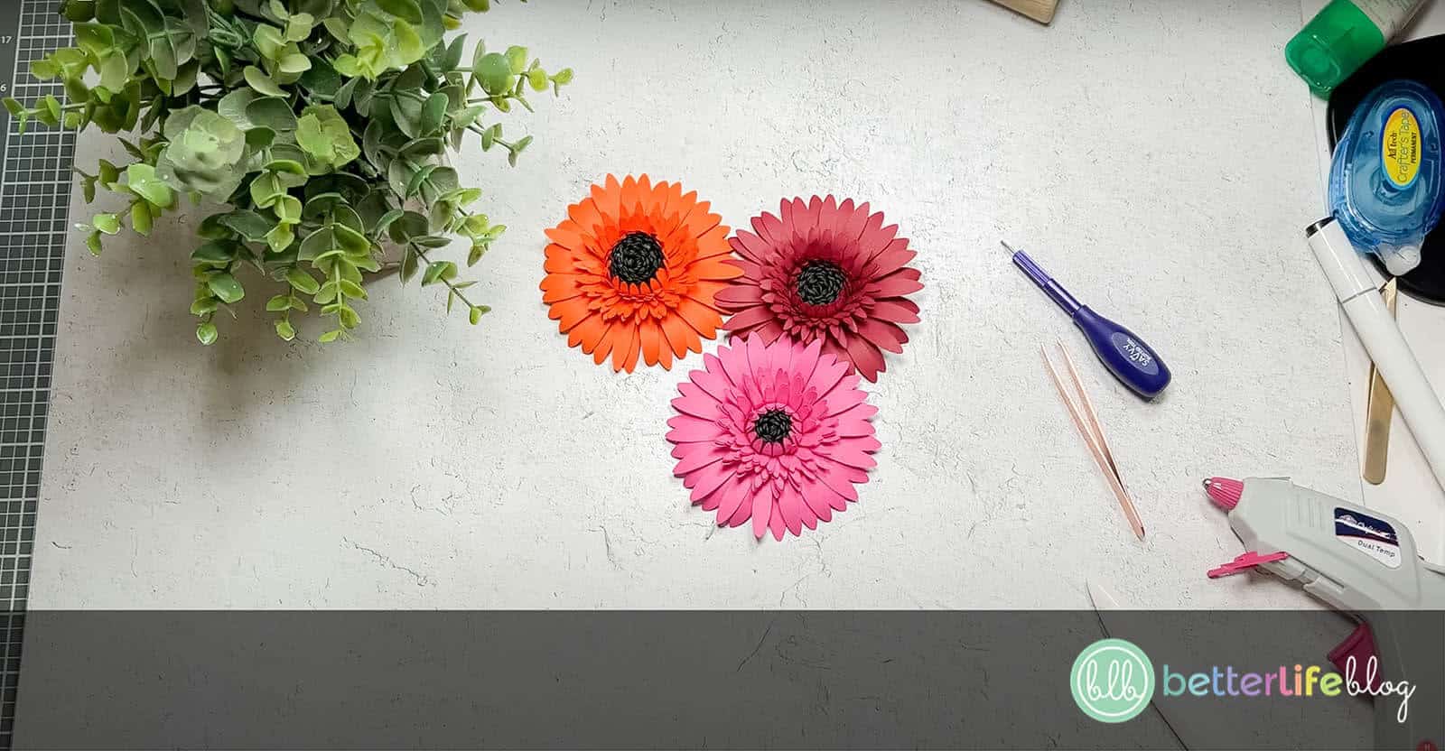 Making paper flowers with a Cricut machine is as easy as 1-2-3. Take a look at my blog post for full step-by-step instructions so that you can create your very own Paper Gerbera Daisies.